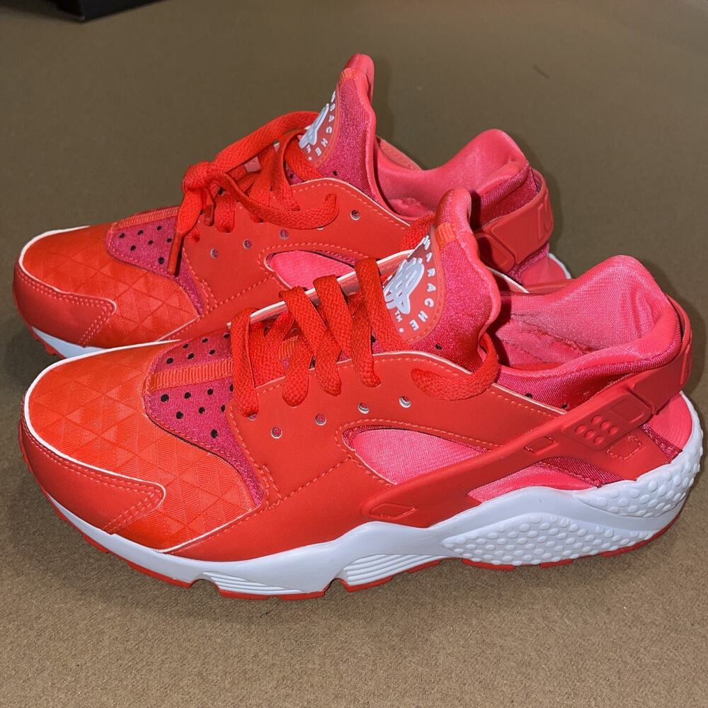 Size 6 - Nike Air Huarache Run Bright Crimson 2019